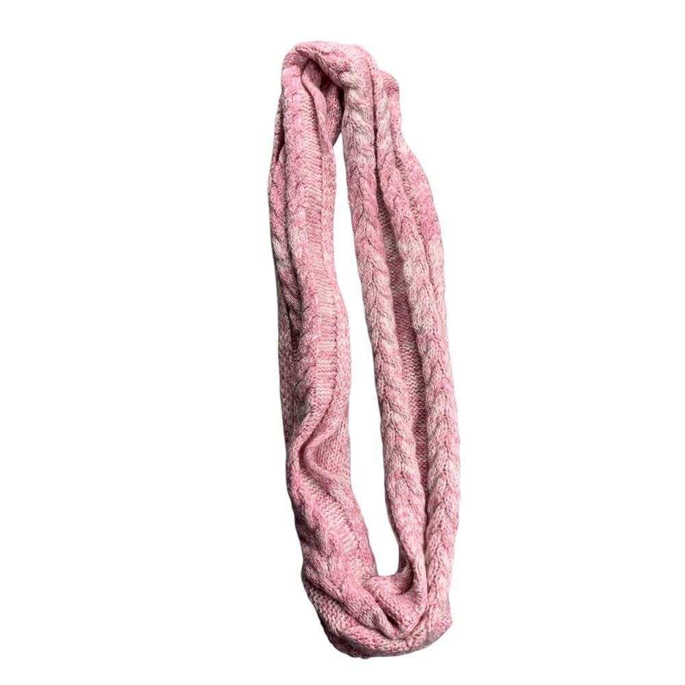 Women’s Fashion Infinity Scarf Pink Chunky Yarn Cable Knit New York & Company